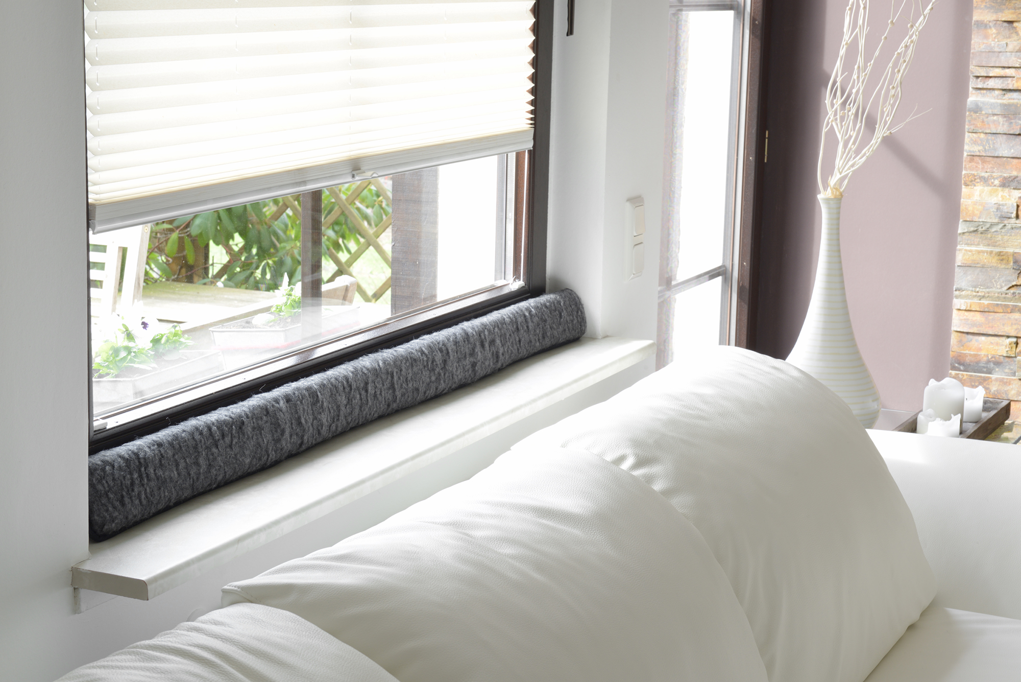 551_Zugluftstopper_Fenster_Anthrazit