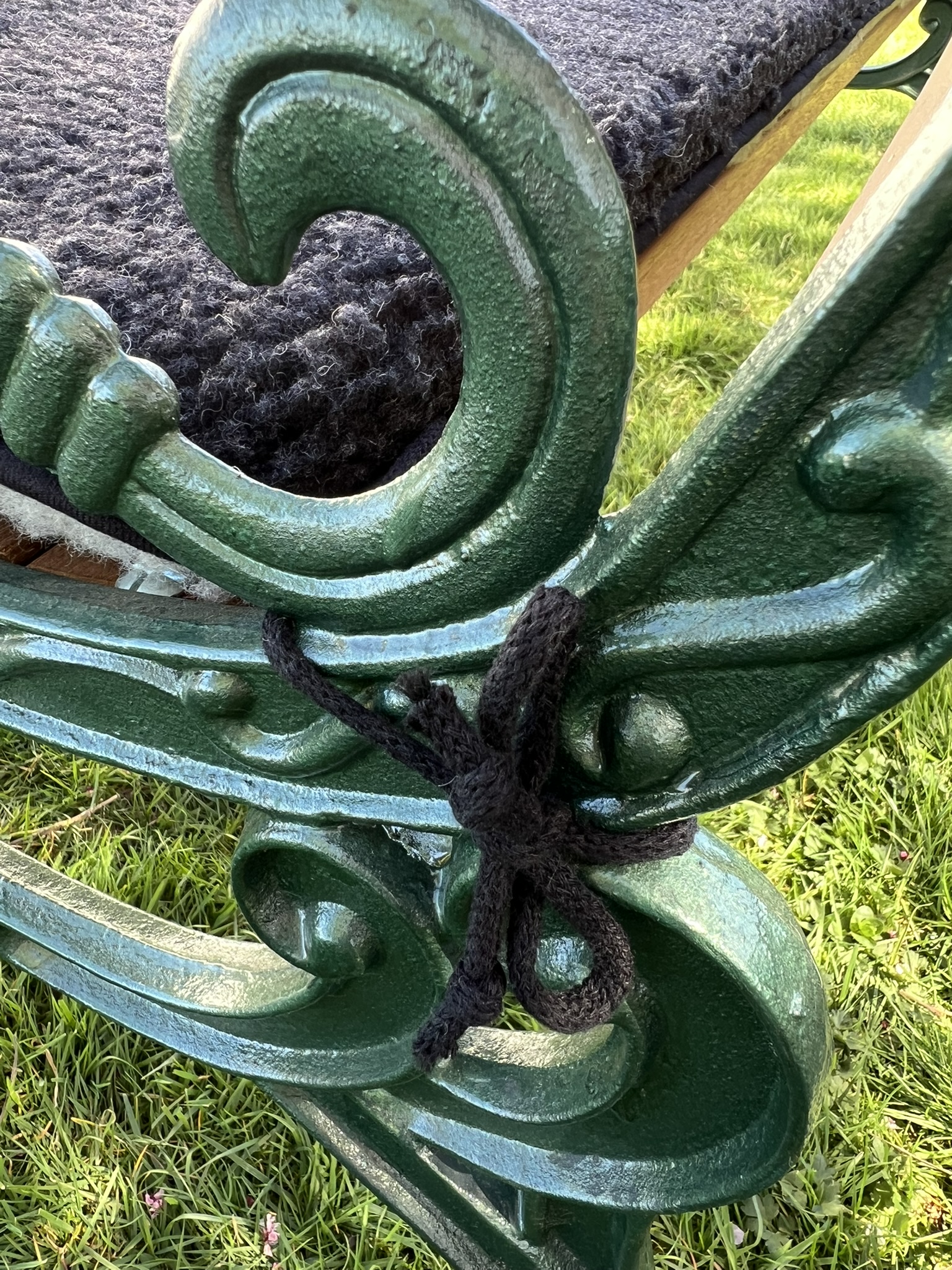 Pure New Wool Folding Cushion